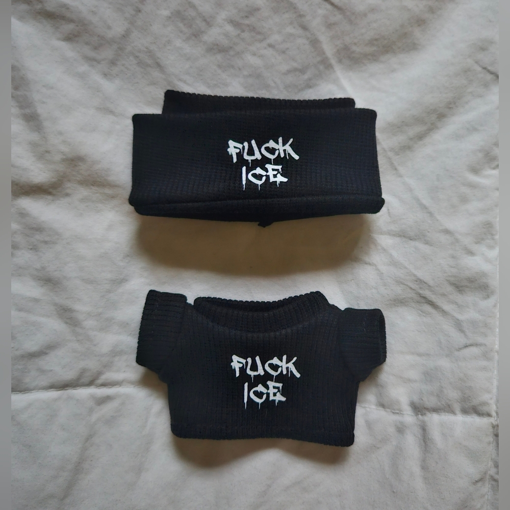 Abolish ice 2 pc Labubu Big Into Energy Hat + Outfit Set Black Beanie + Shirt - Picture 4 of 9